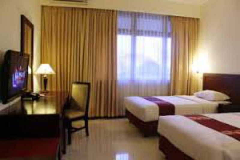 Hotel Mmugm 3*