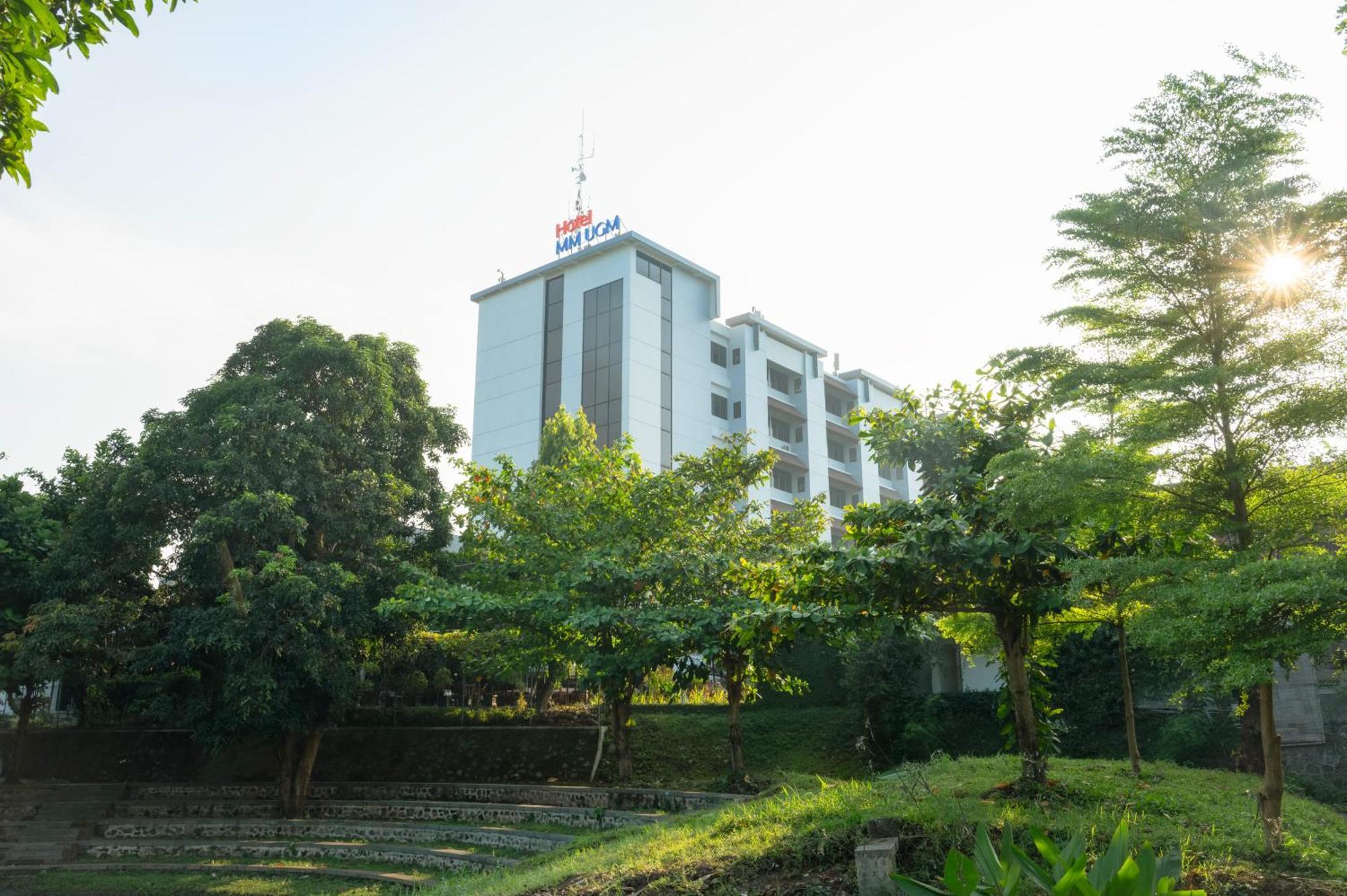 Mmugm Hotel 3*
